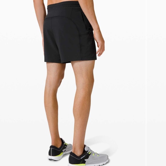 Lululemon Pace Breaker Linerless Short 5" Size S - Picture 2 of 8